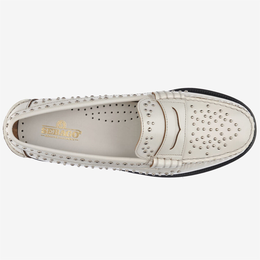 dan studs femme blanche